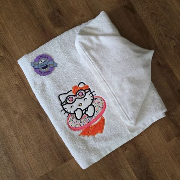 Applique Hello Kitty Tubing – Personalized Kids Hooded Bath Towel