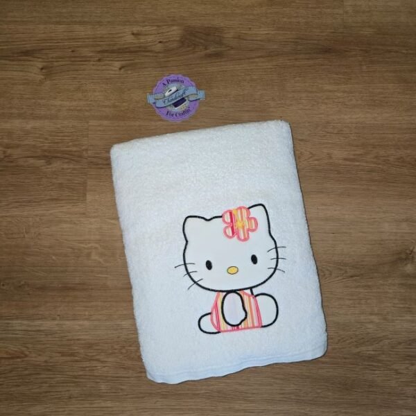 Applique Hello Kitty Floral – Personalized Kids Hooded Bath Towel